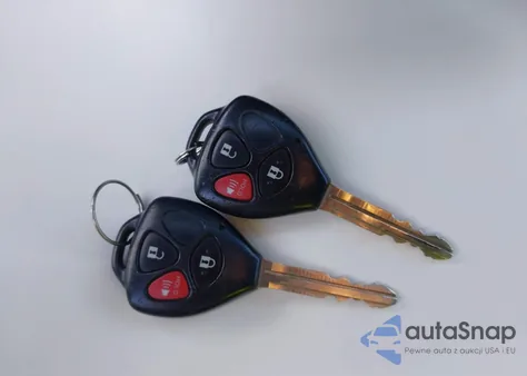 2009 Pontiac Vibe z USA, uszkodzony, nr VIN 5Y2SP67089Z427139